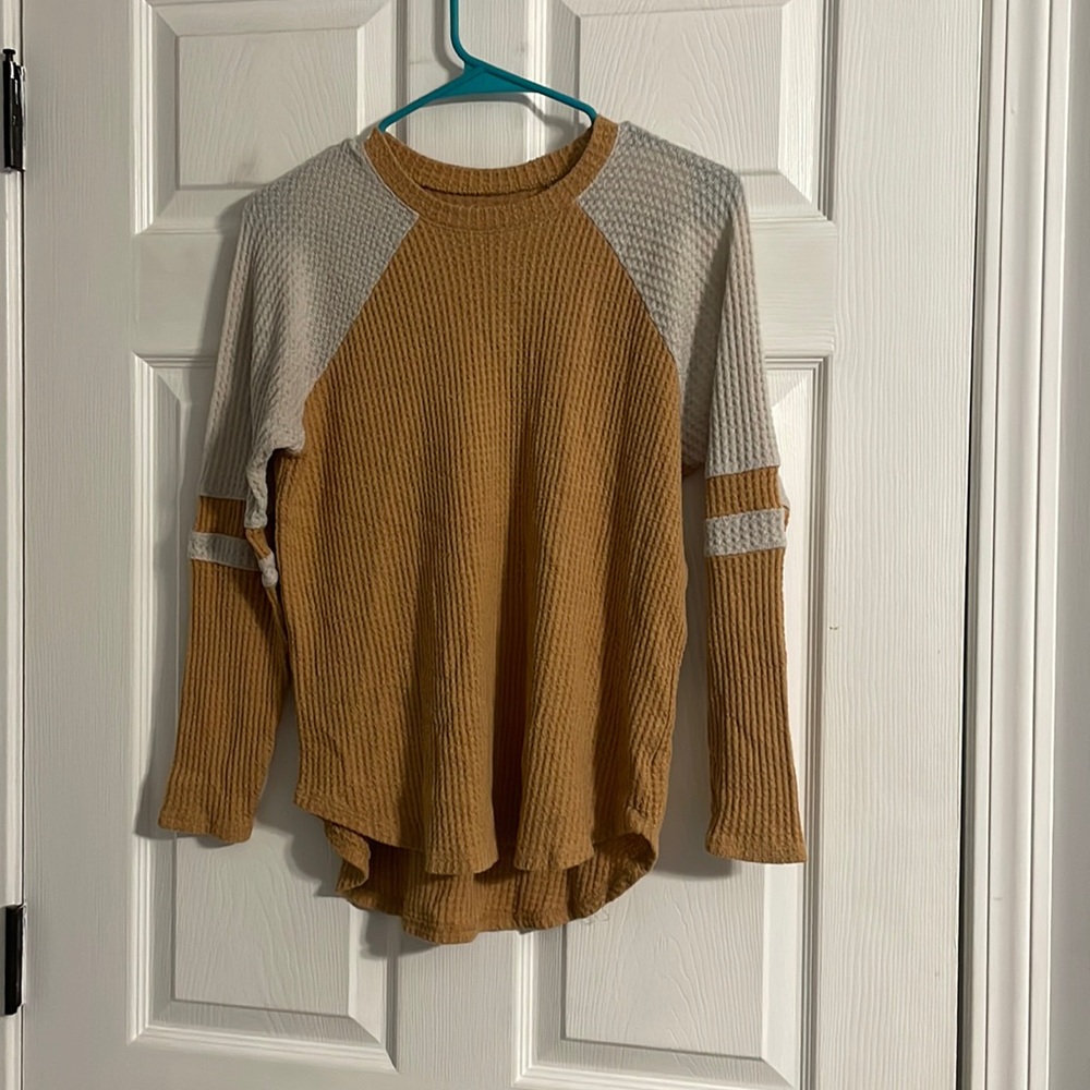 American Eagle Yellow and White Long Sleeve Small